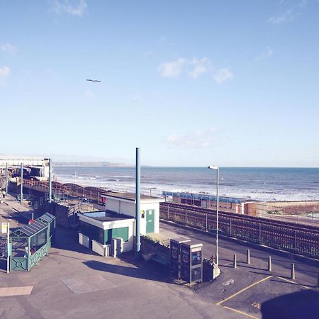 The Blenheim Dawlish Quarto foto